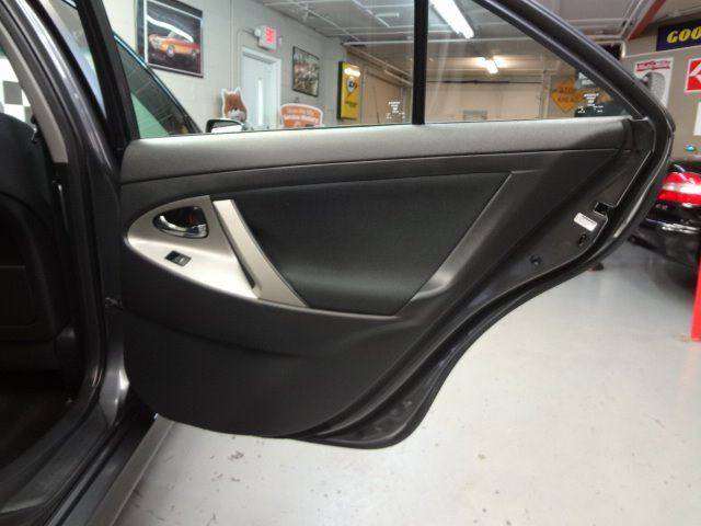 2011 Toyota Camry SE 4dr Sedan 6A